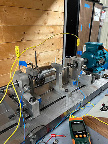 Motor-driven test rig with electric motor and instrumentation